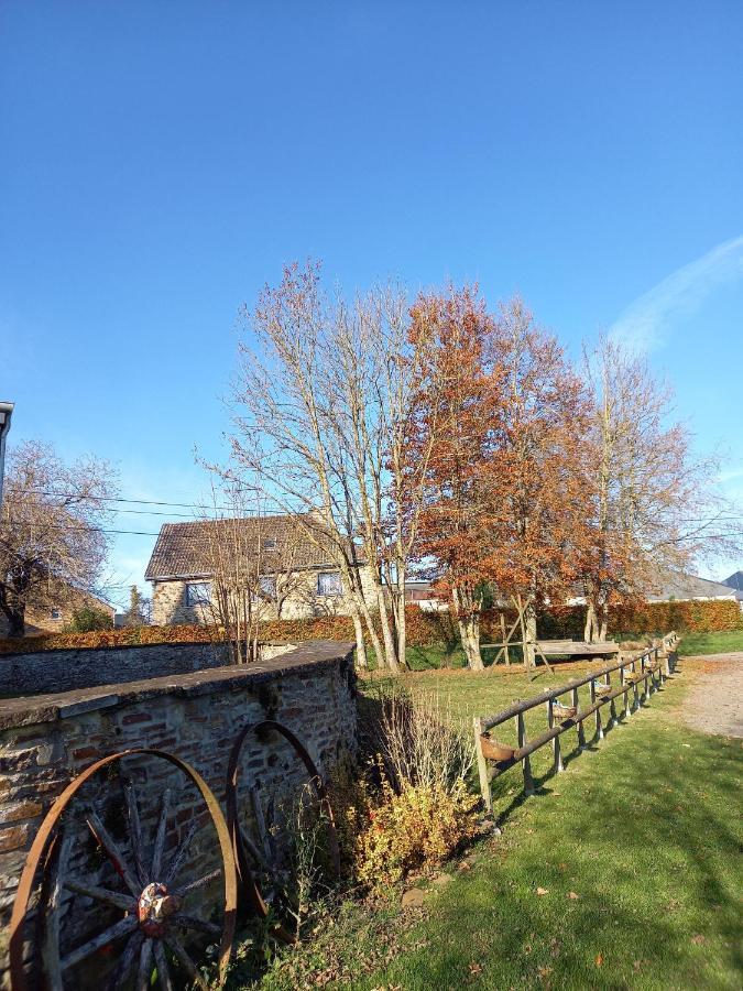 Chanteloup, Maison D'Hotes - Halleux Halleux  Exteriör bild