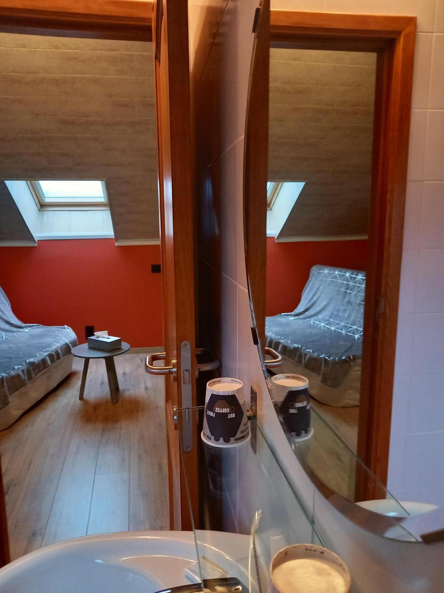 Chanteloup, Maison D'Hotes - Halleux Halleux  Rum bild