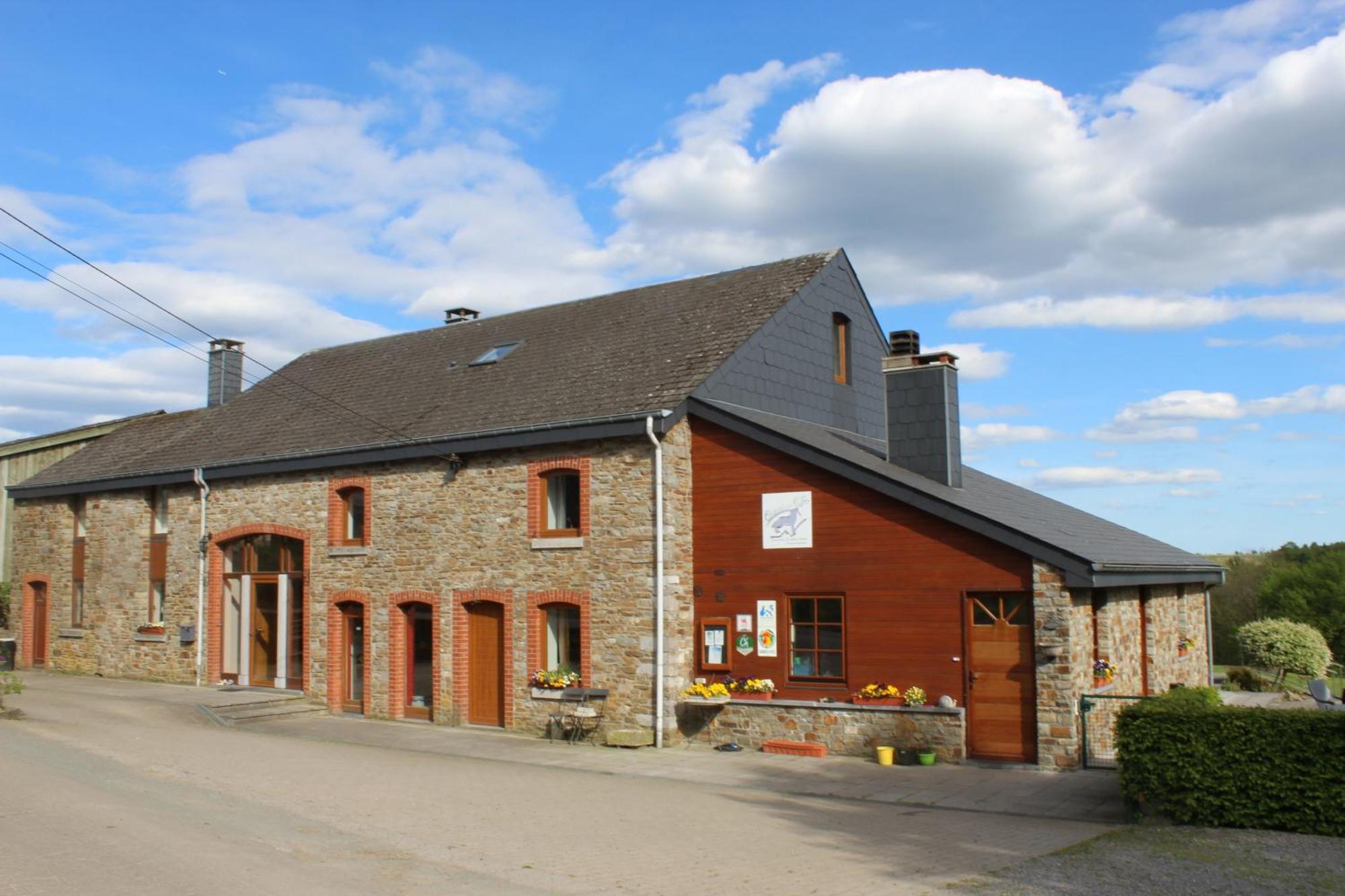 Chanteloup, Maison D'Hotes - Halleux Halleux  Exteriör bild